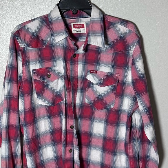 Wrangler Men Western Red Plaid Button Down Long Sleeve Shirt size M. - Picture 2 of 8